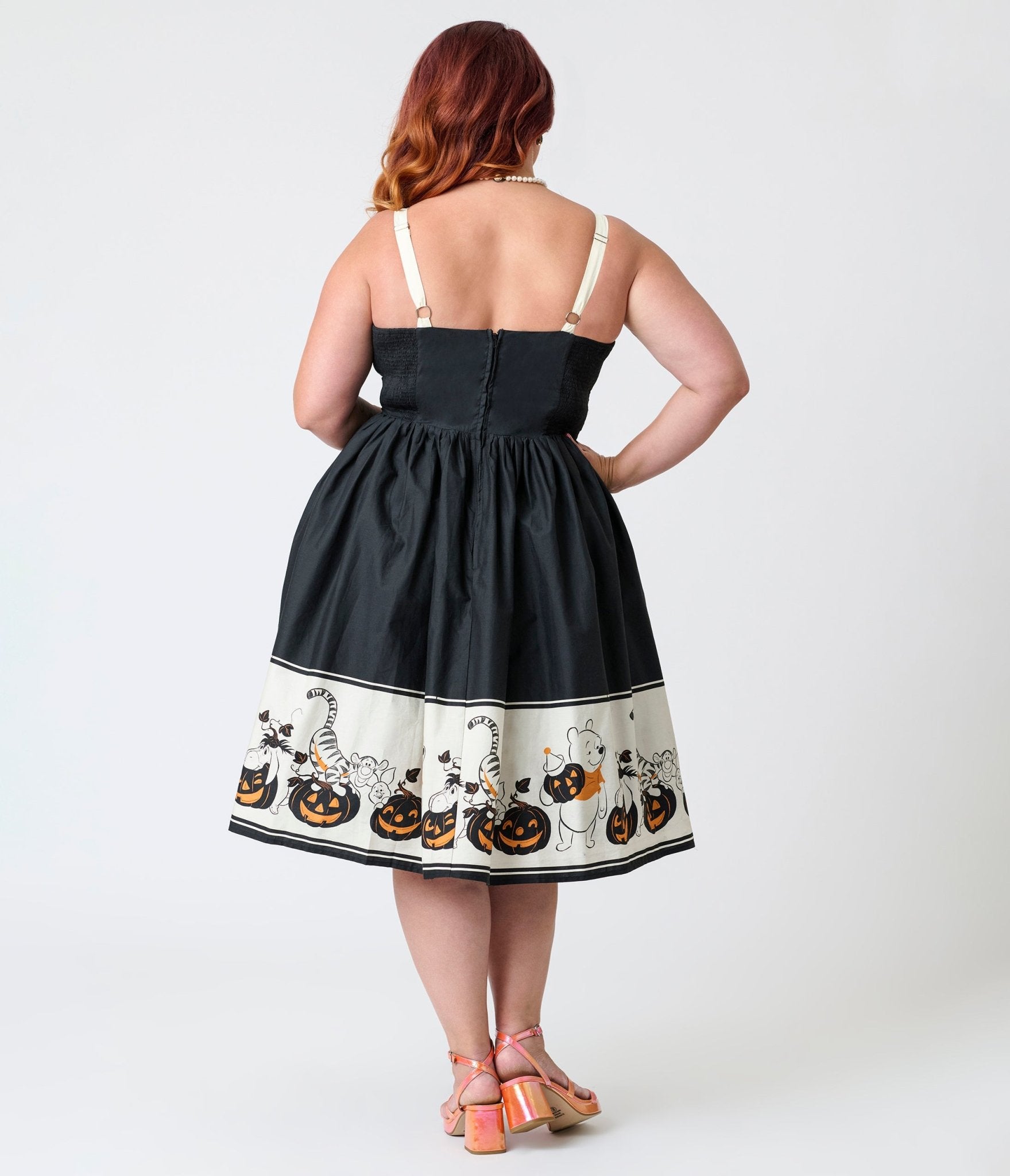 disneys-winnie-the-pooh-collection-by-unique-vintage-plus-size-pooh-tigger-halloween-pumpkin-print-cotton-swing-dress-5872387.jpg