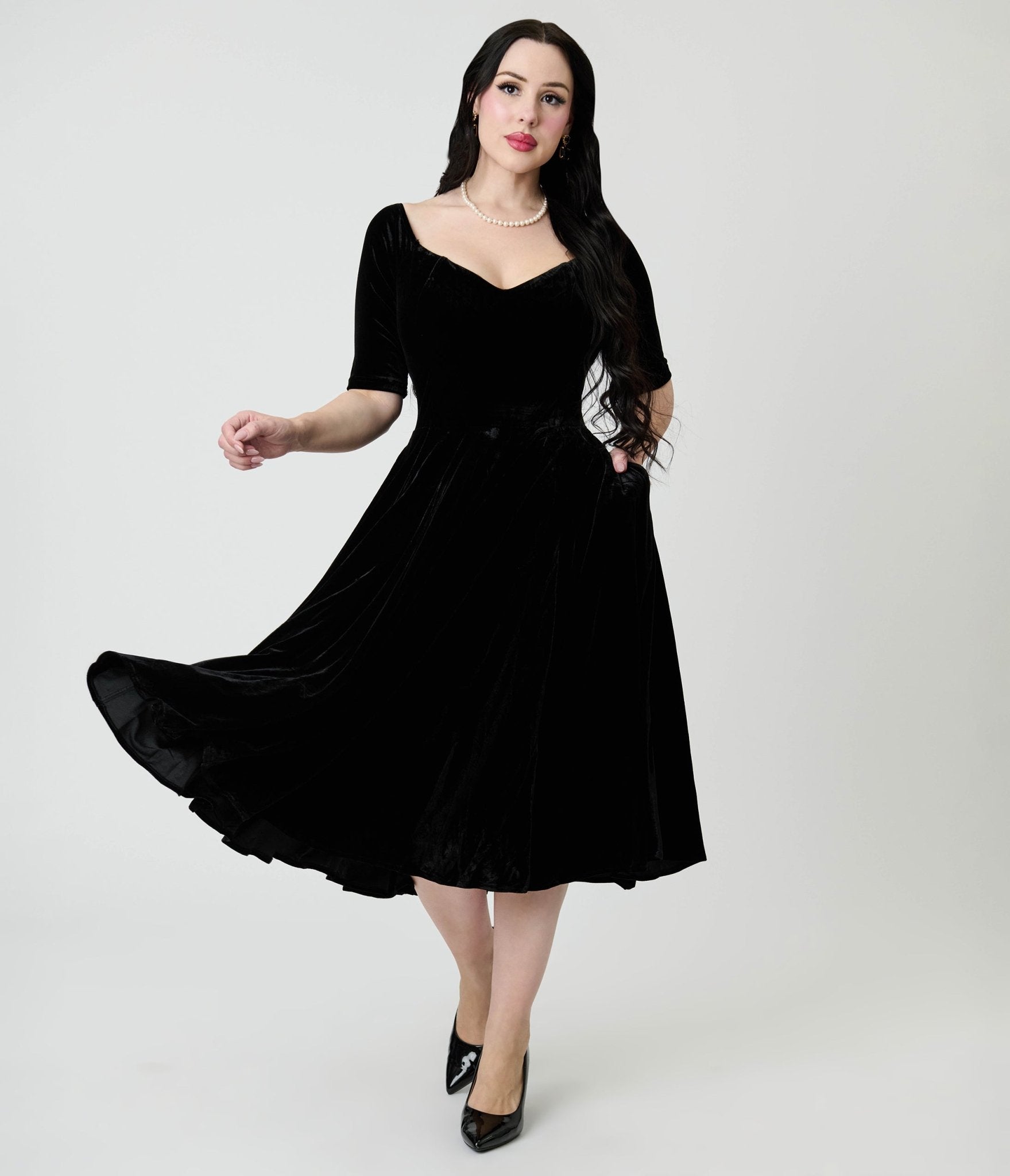 royal-monk-black-velvet-amalia-swing-dress-9636250.jpg