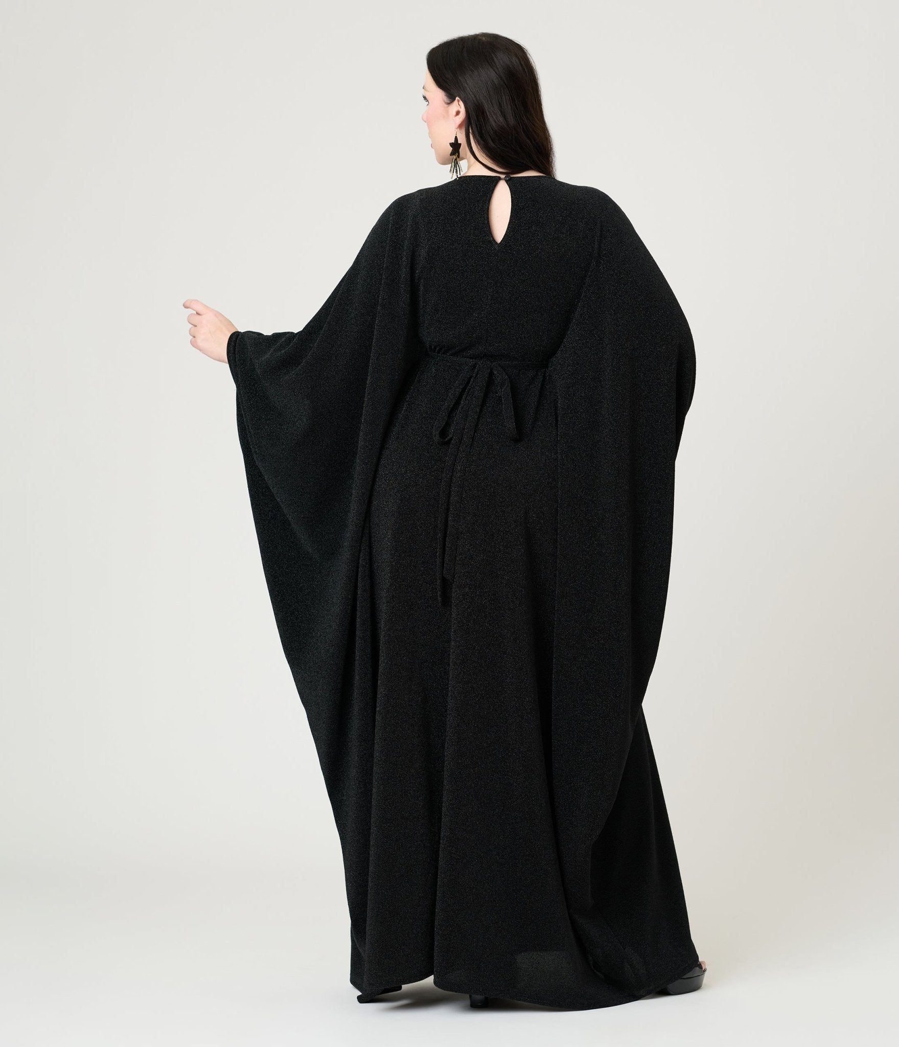smak-parlour-black-batwing-caftan-3189223.jpg