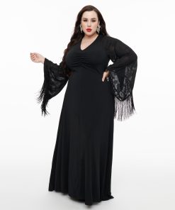 Smak Parlour Plus Size 1970s Black Floral Fringe Sleeve Stevie Maxi Dress